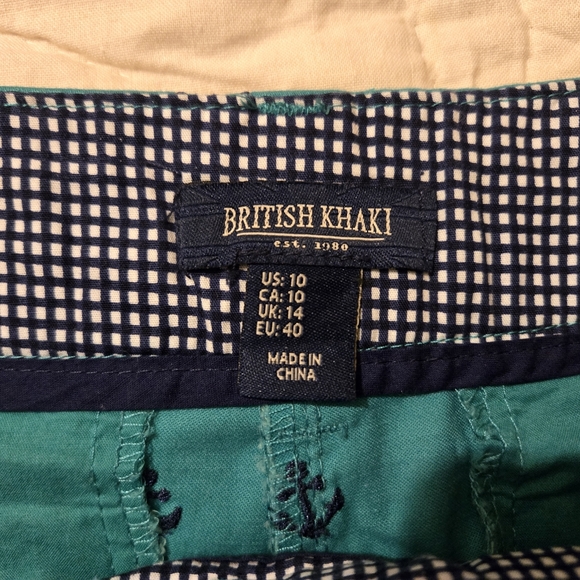 Embroidered Anchor Shorts size 10 green 💚 - Picture 5 of 5